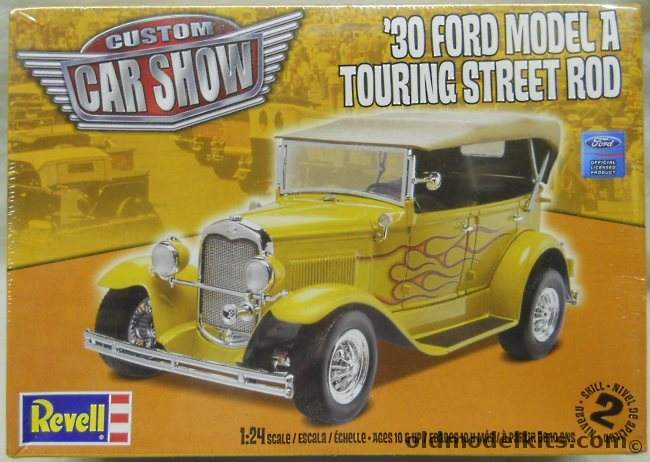 Revell 1/25 1930 Ford Model A Touring Street Touring Street Rod, 85-4242 plastic model kit